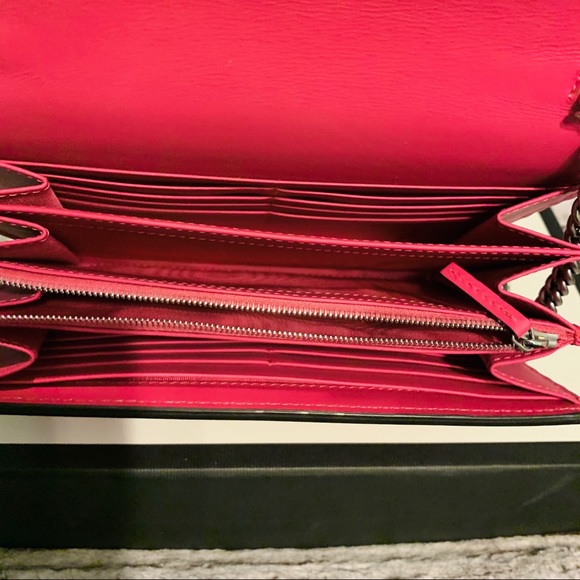 🔥SOLD Gucci Wallet on chain🔥 - Picture 5 of 9